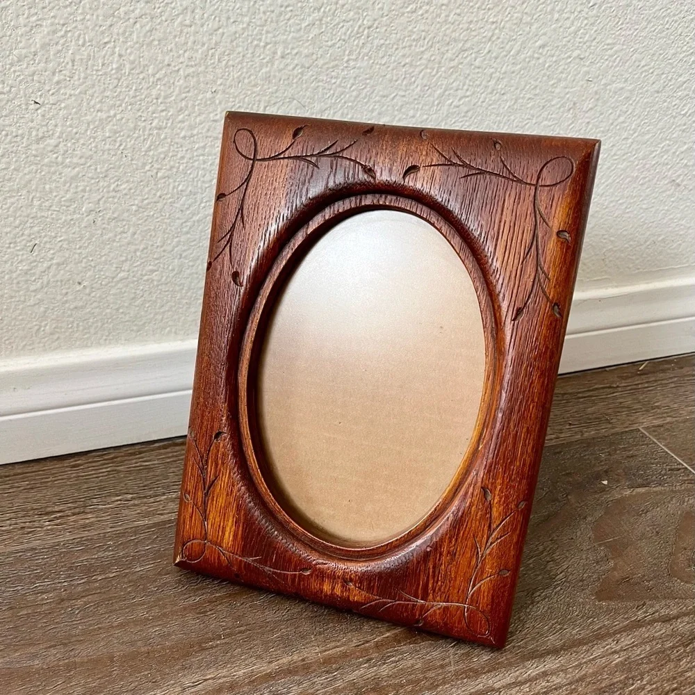 Elegant Brown Wooden Photo Frame 7/9 inches